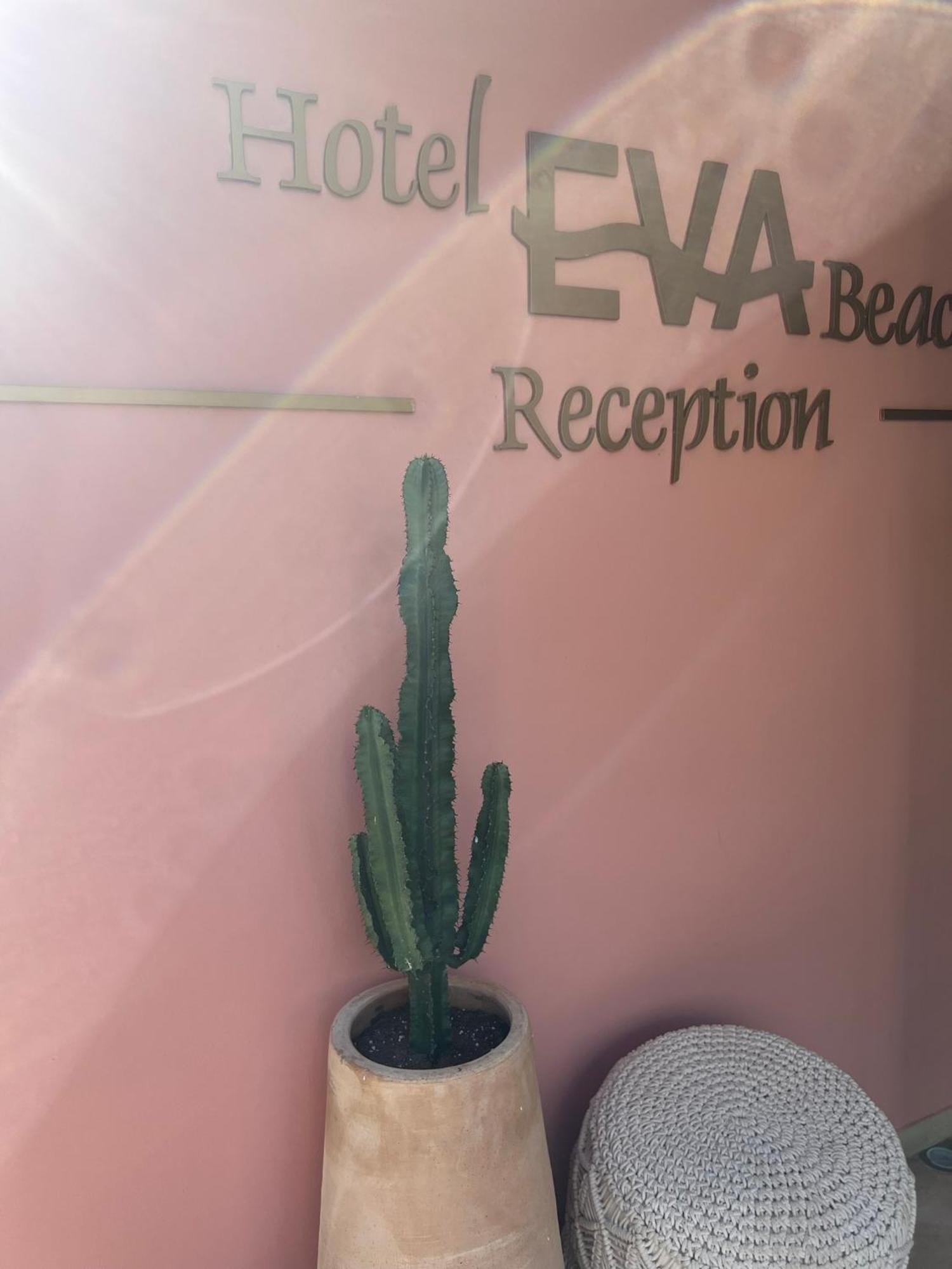 Eva Hotel 2*