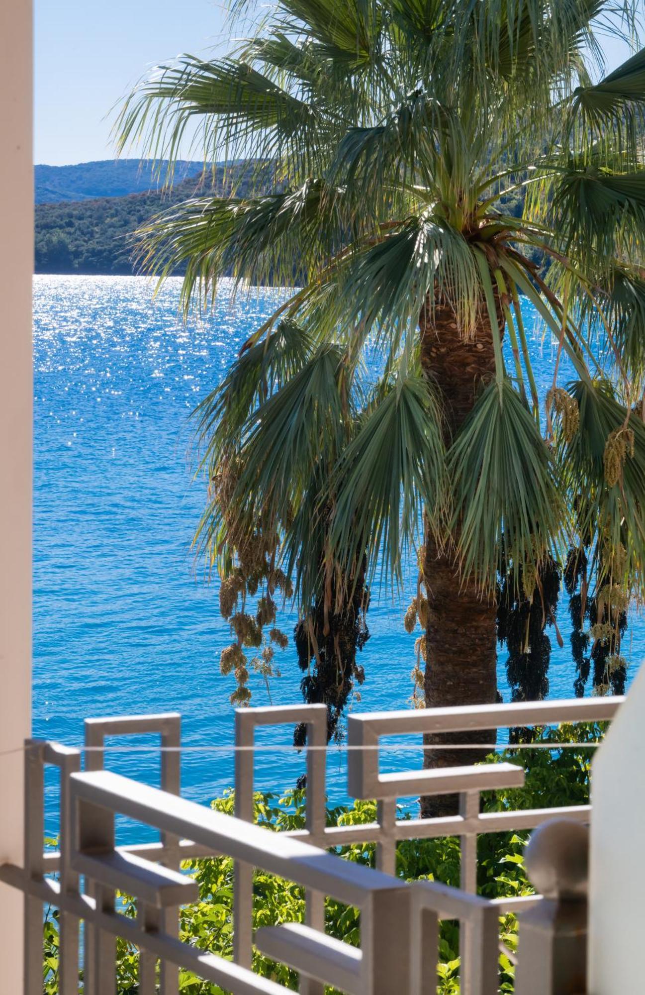 Hotel Eva 2*