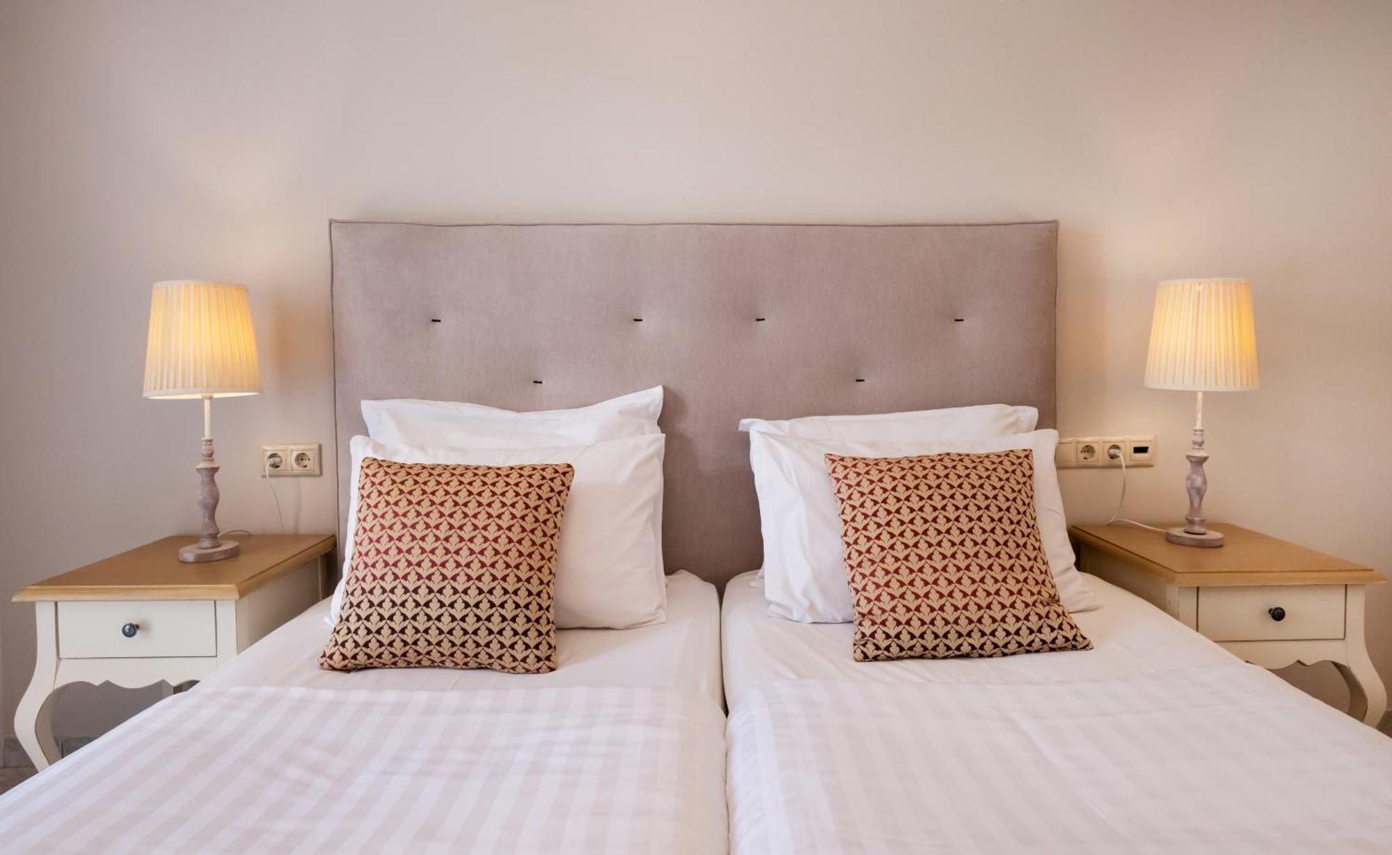 Hotel Eva 2*