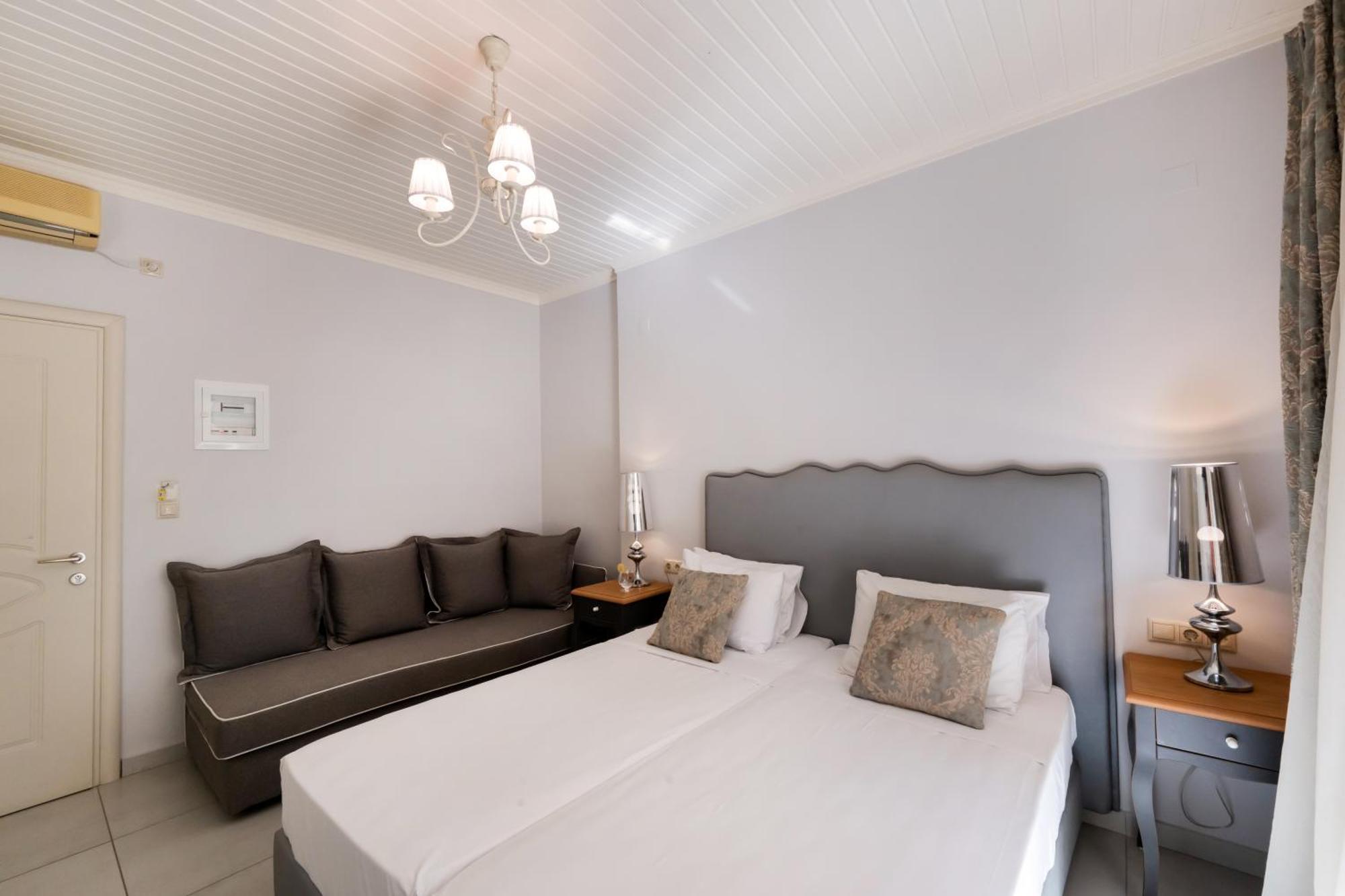 Eva Hotel 2*